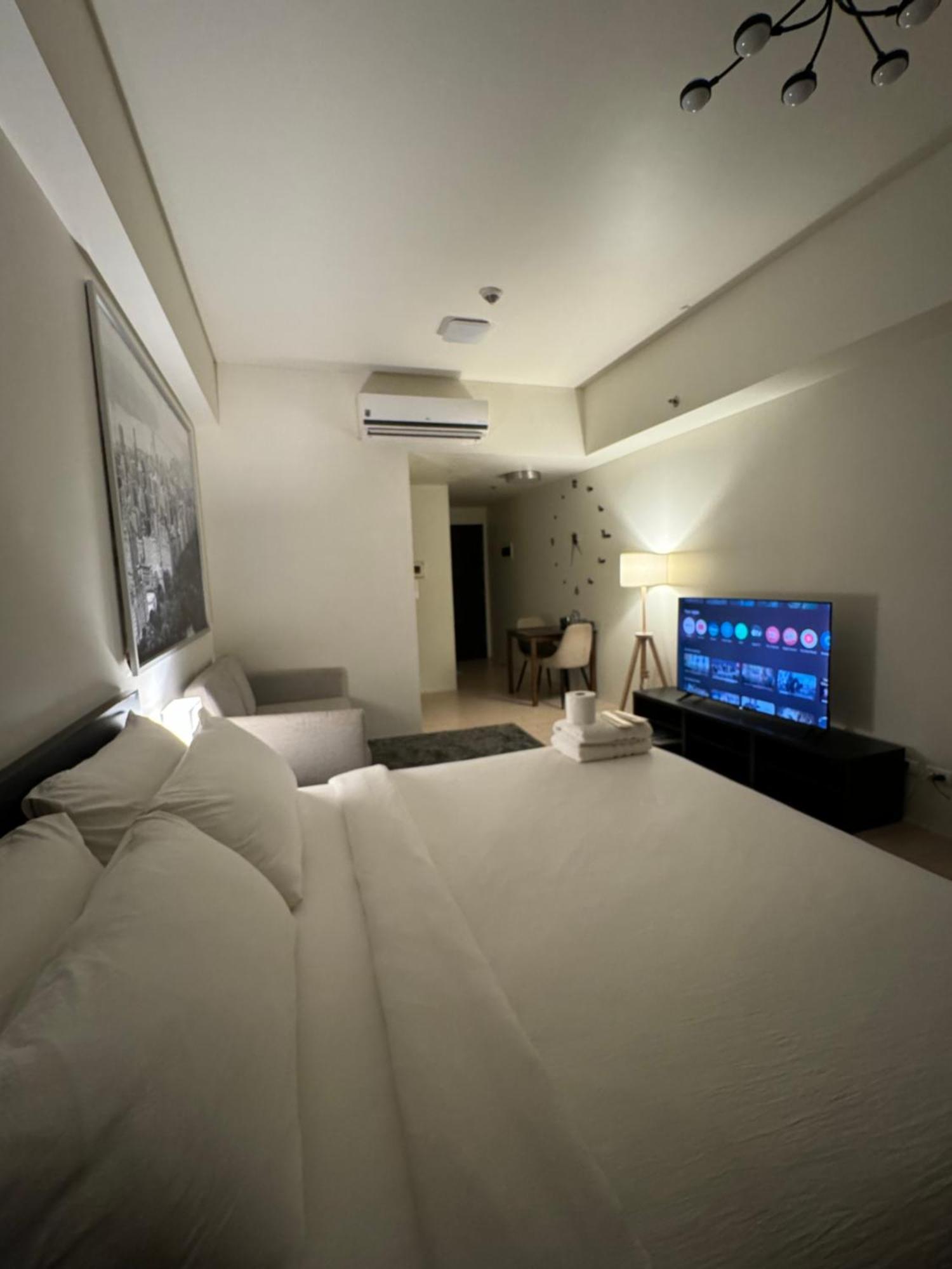81 Newport Blvd Cluster 4 Unit B 3Rd Flr By Rechelle Nunag Pasay Exterior foto